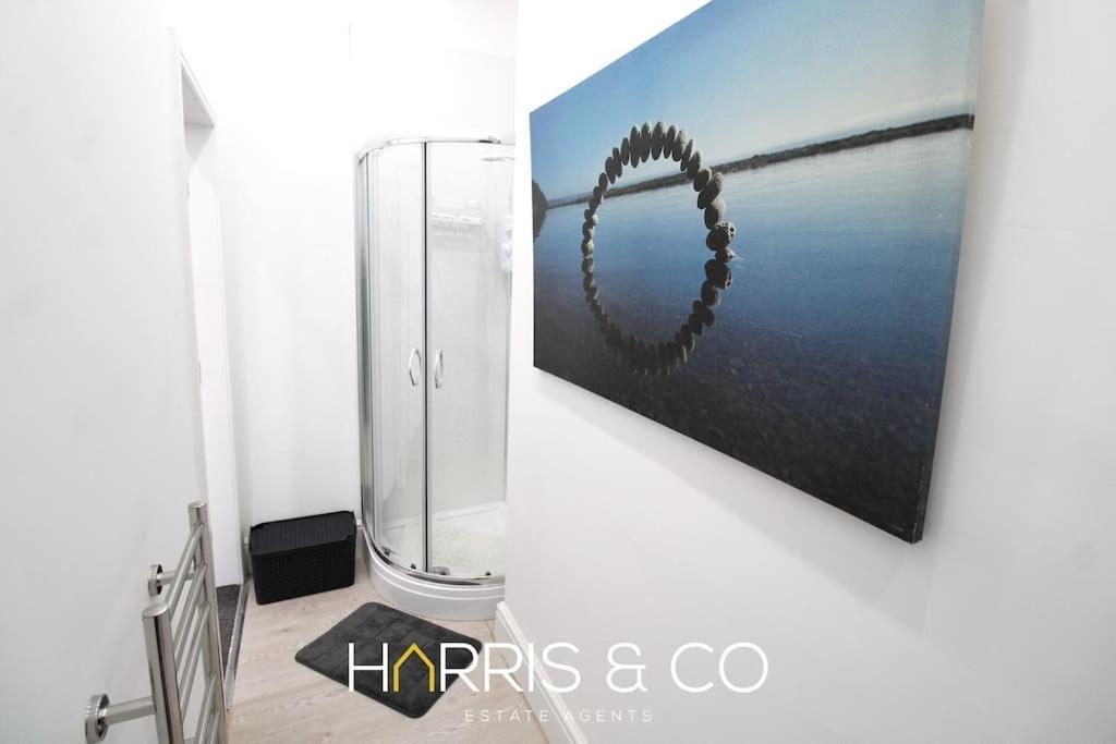 Roundtree & Berry - Fleetwood Apartment Bagian luar foto