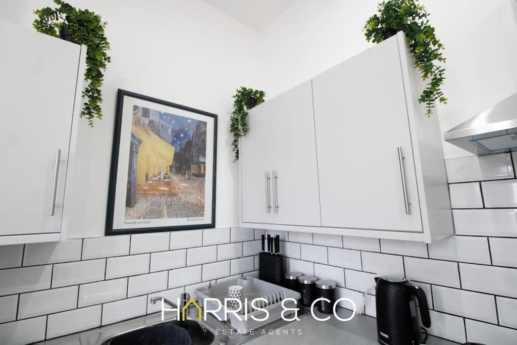 Roundtree & Berry - Fleetwood Apartment Bagian luar foto
